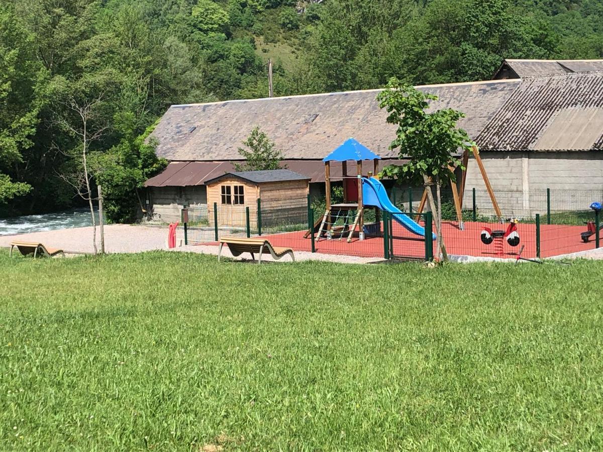 Jolie Maison De En Bord De Neste 8/9 Pers Hébergement de vacances