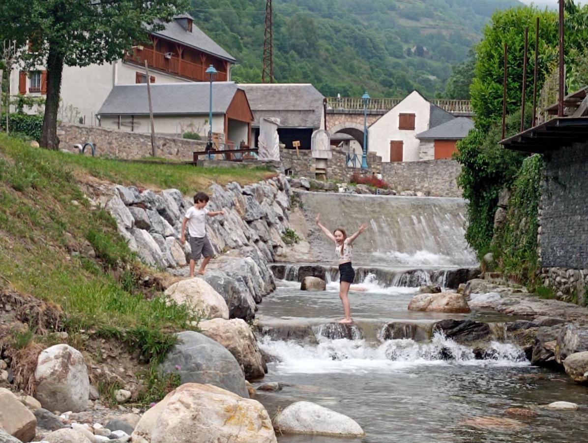 Hébergement de vacances Jolie Maison De En Bord De Neste 8/9 Pers