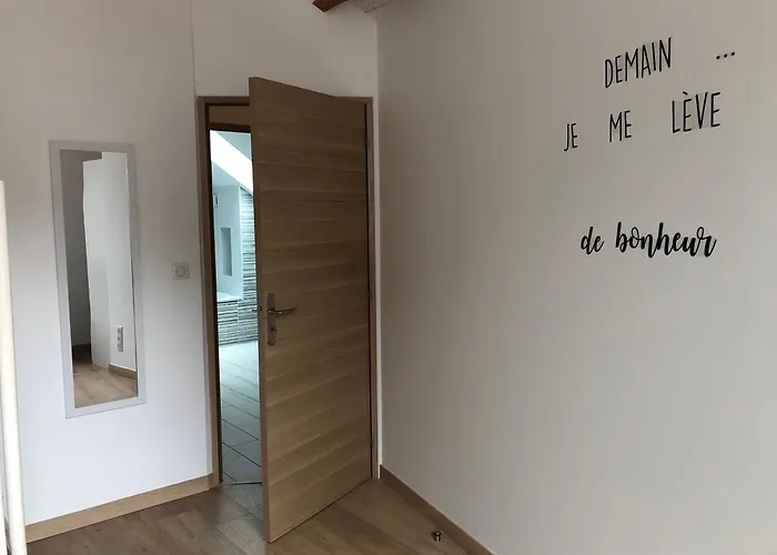Jolie Maison De Ville En Bord De Neste 8/9 Pers